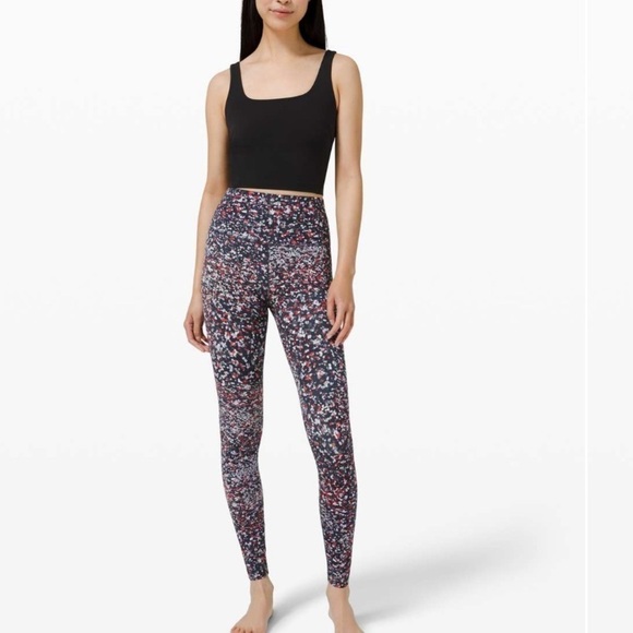 Lululemon Align leggings in water blossoms - Picture 1 of 11